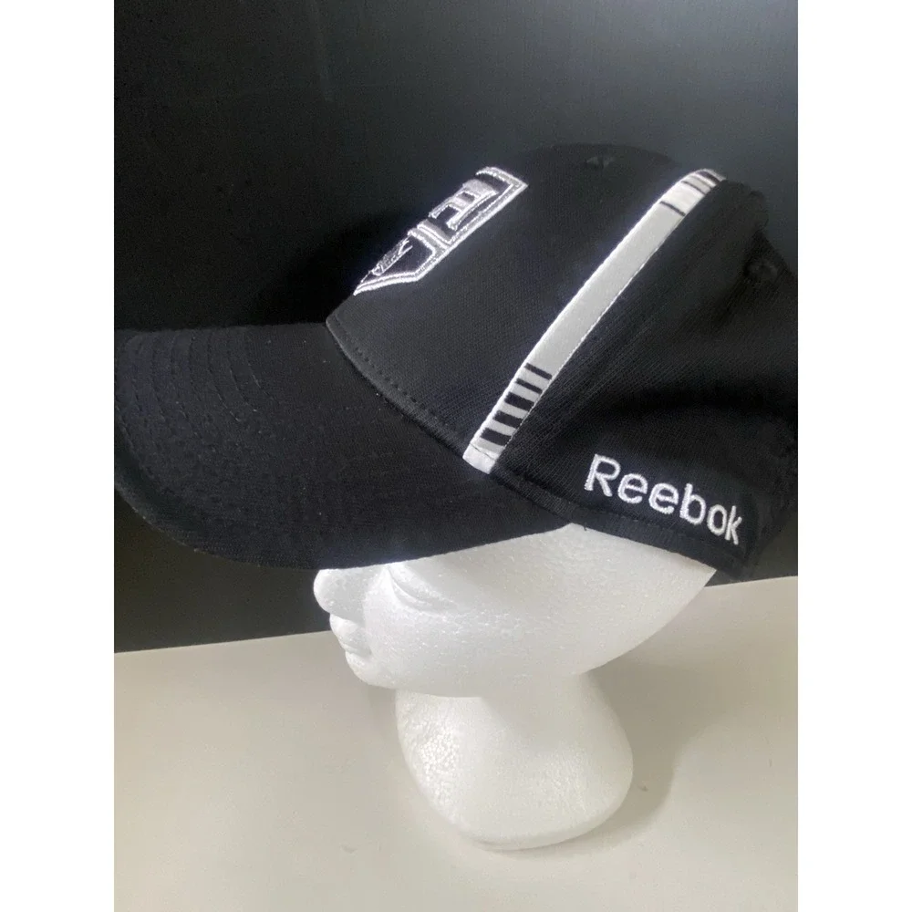 LA Kings Hat Reebok Center Ice Collection NHL Hockey Baseball Cap. Size S/M